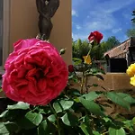 ベッド・アンド・ブレックファスト La Grange De Cablanc 4*
