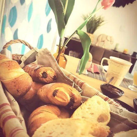 La Grange De Cablanc Bed & Breakfast