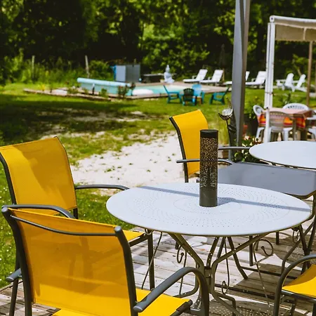 La Grange De Cablanc Bed & Breakfast