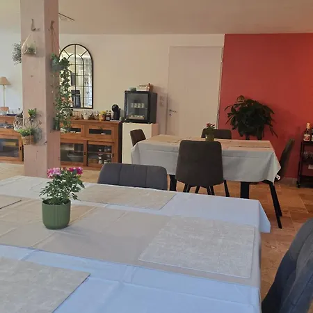 La Grange De Cablanc Bed & Breakfast