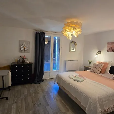 Couette-café La Grange De Cablanc 4*