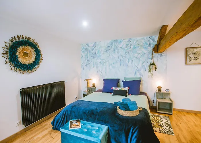 La Grange De Cablanc ベッド・アンド・ブレックファスト 4*